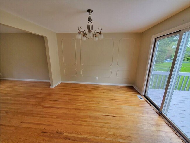 Building Photo - 44 Roby Dr