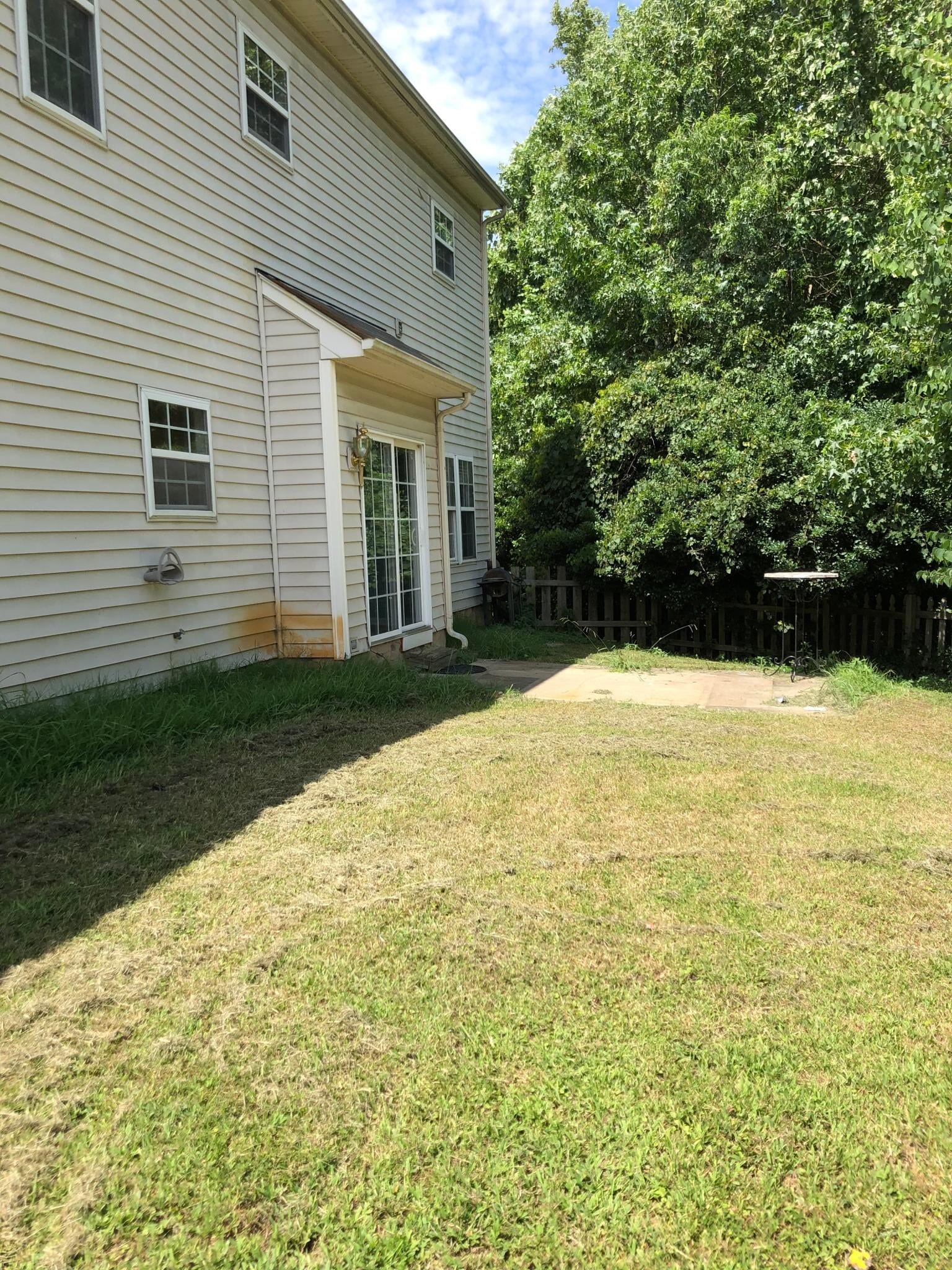 Privacy cul de sac with a buffer - 103 Shephard Hill Dr