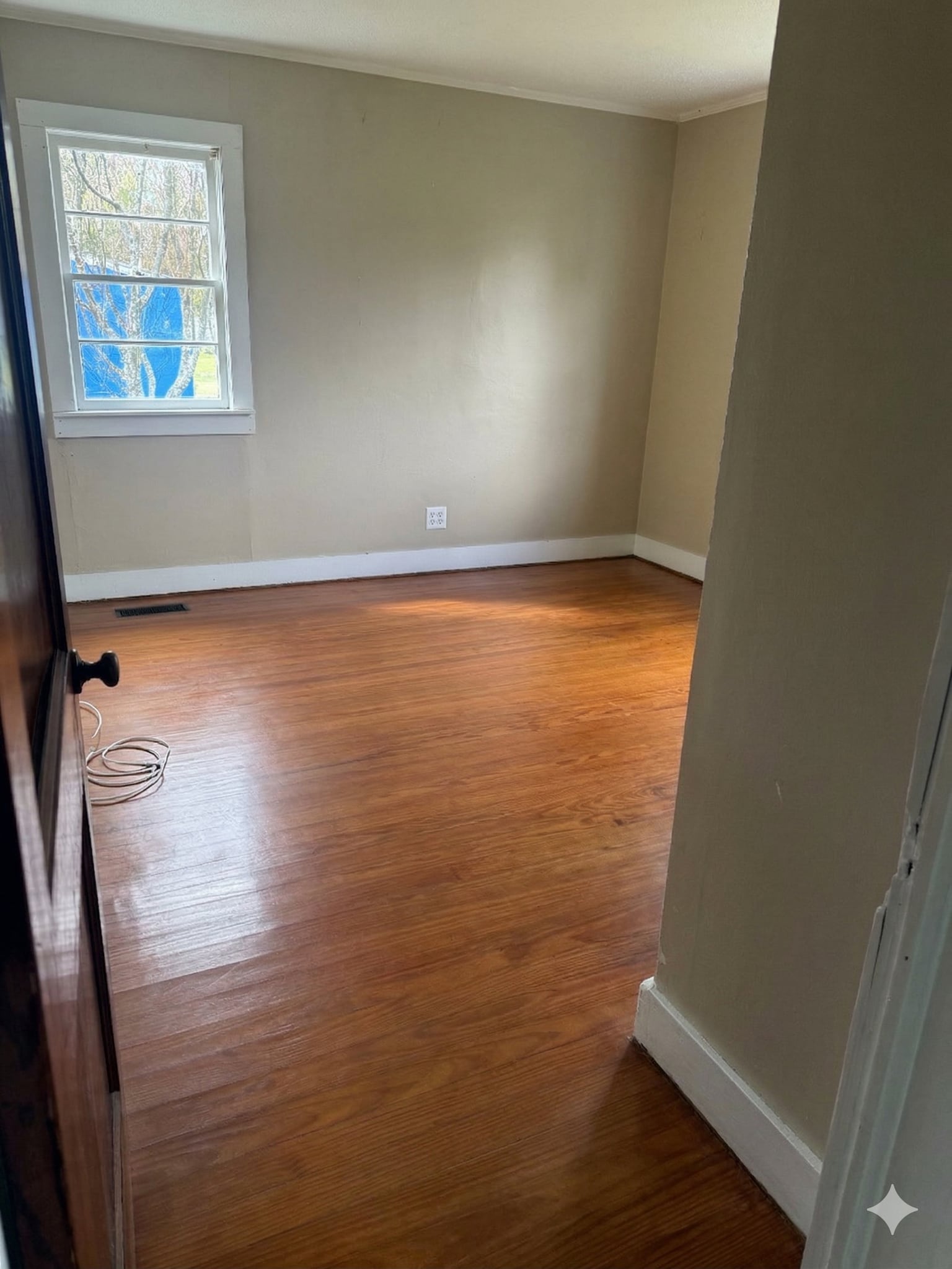 Bed 2 - 109 Luvera St