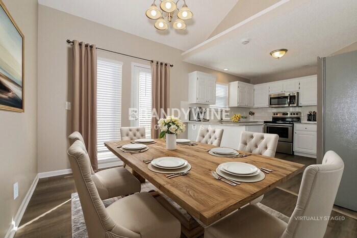 Building Photo - 809 Canter St