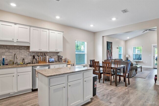 Building Photo - 5789 Conley Ct