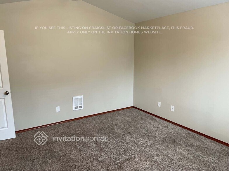 Building Photo - 6117 86th Ave NE