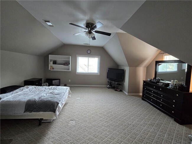 Building Photo - 455 Oak Springs Dr NW