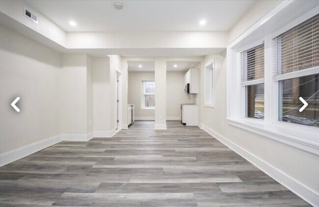 Building Photo - 18 Walnut St