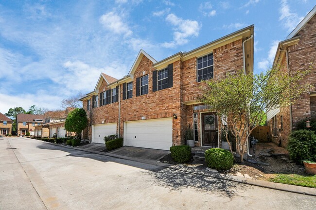 Building Photo - 5922 Hollister Cole