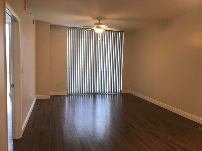 Building Photo - 550 Okeechobee Blvd