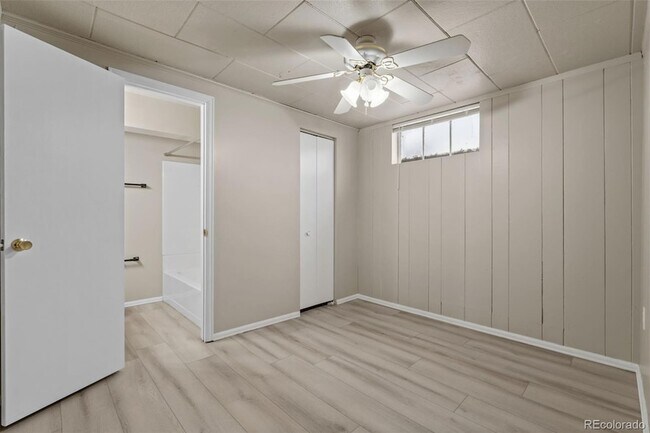 Building Photo - 1321 E Monument St