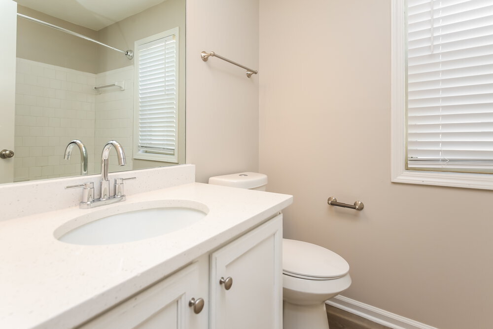 Building Photo - 1282 Bailing Dr