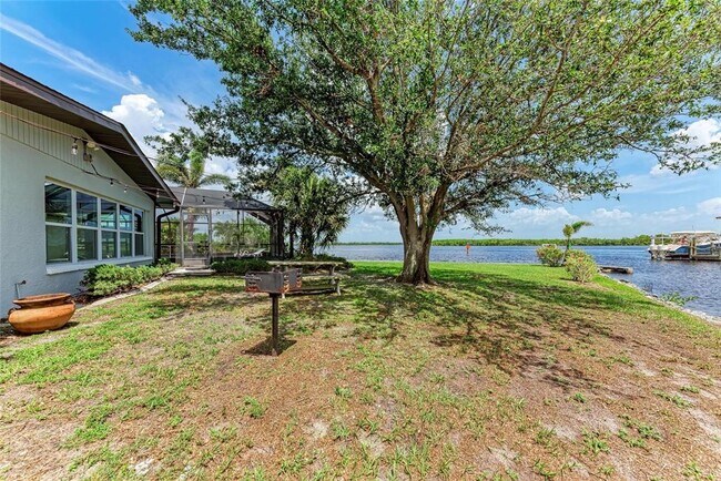 Building Photo - 3376 Peace River Dr