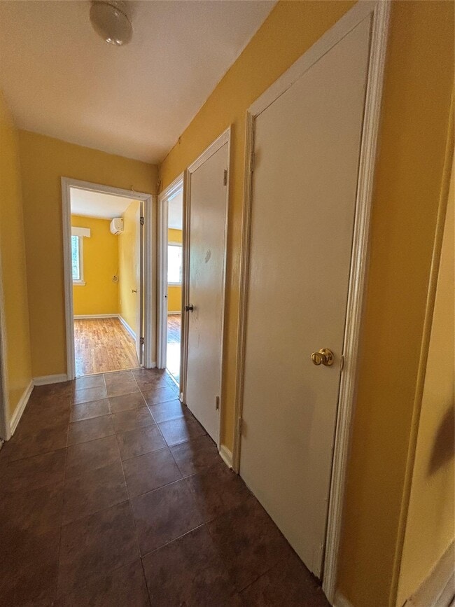 Building Photo - 659 Nereid Ave