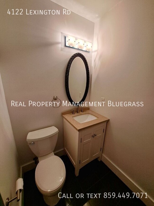 Building Photo - 4122 Lexington Rd