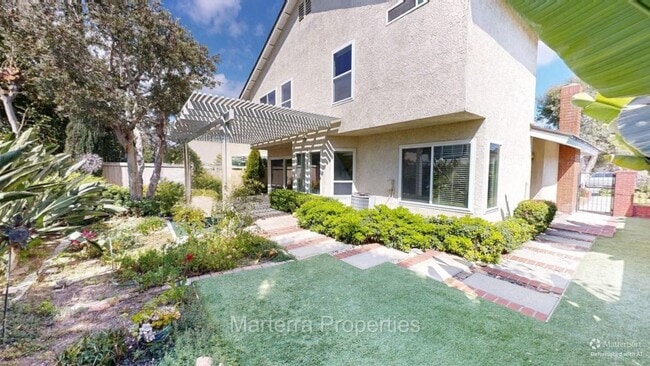 Building Photo - Beautiful Home in Irvine