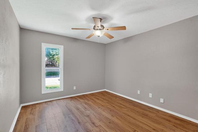 Building Photo - 5932 Sandhurst Ln