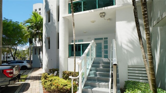 Building Photo - 7918 Harbor Island Dr