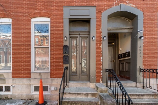 Building Photo - 2027 E Baltimore St
