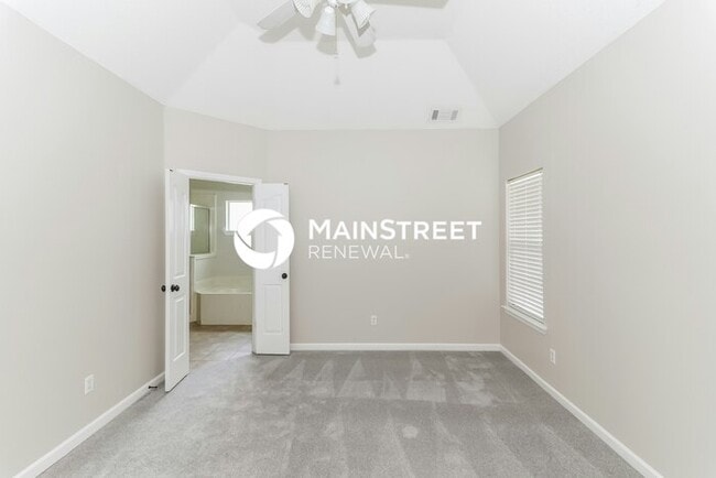 Building Photo - 3 Bedroom Pet-Friendly Home in Olive Branch, MS with Main Street Renewal