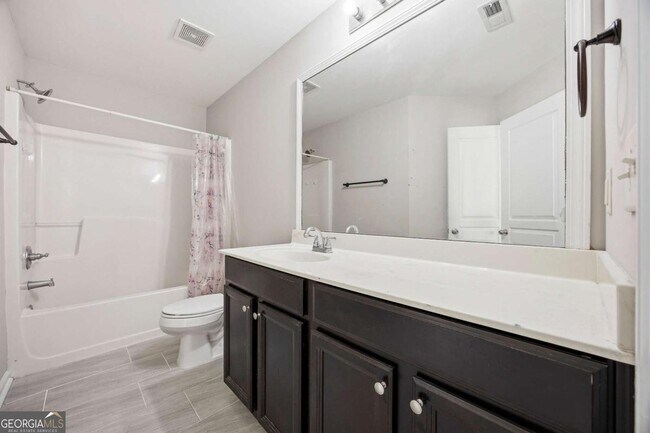 Building Photo - 2605 Runnymede Ct