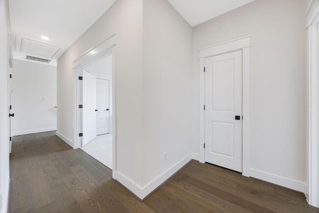 Building Photo - 9311 Montridge Dr