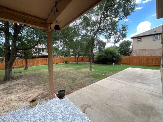 Building Photo - 615 Seminole Canyon Dr