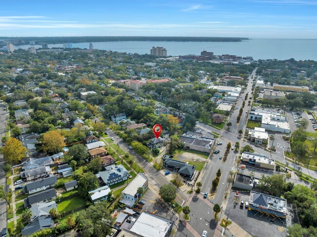 Building Photo - 2678 Post St