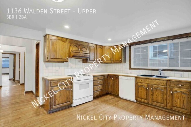 Building Photo - 1136 Walden Ave