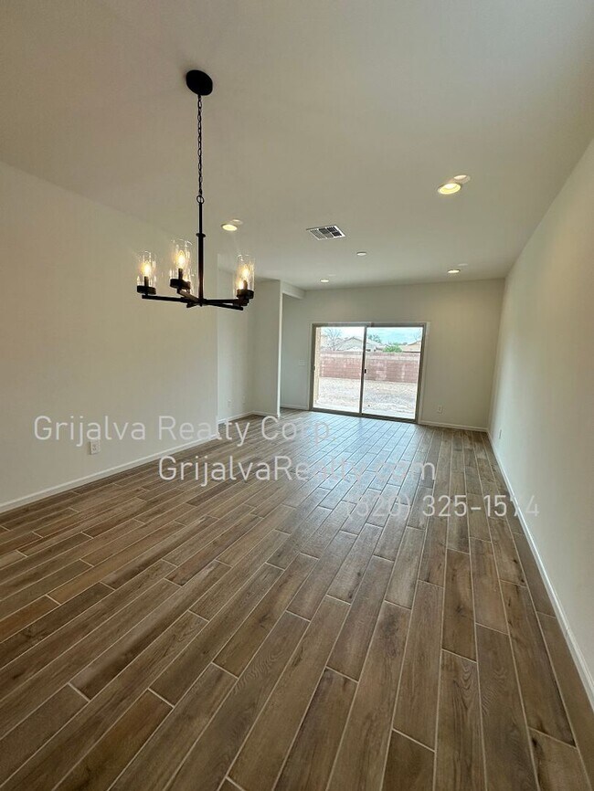 Building Photo - BRAND NEW BUILD! 4 Bedroom, 2 Bath House i...