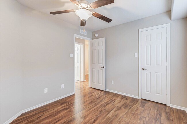 Building Photo - 24558 Folkstone Cir
