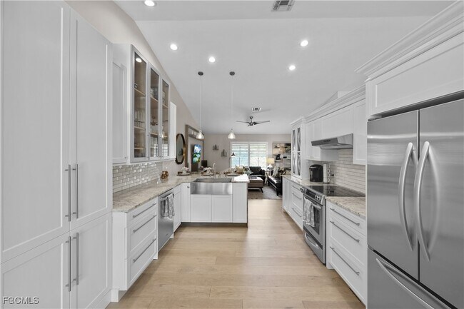 Building Photo - 2003 Timberline Dr