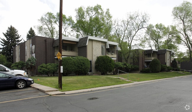 Primary Photo - Larimar Apartments