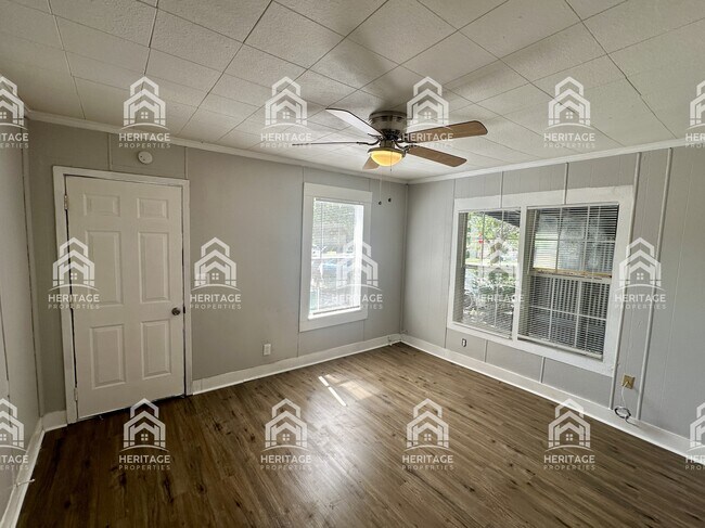 Building Photo - 708 Grayson St