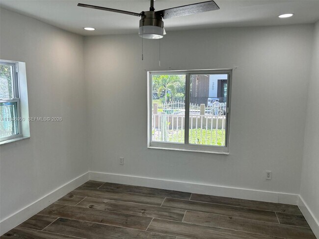 Building Photo - 261 NW 49th St