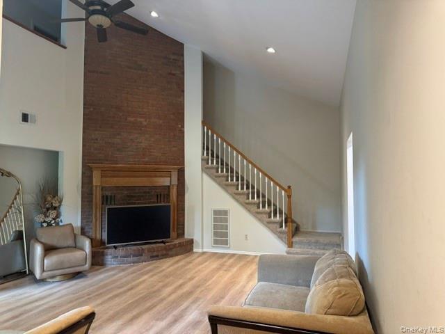 Building Photo - 34 Candlestick Ct