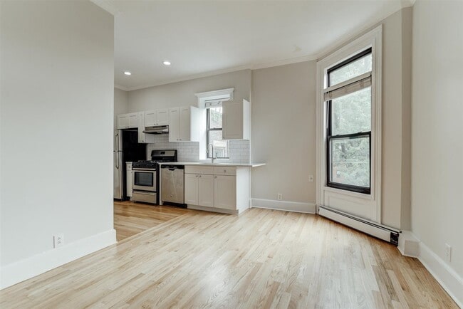 Building Photo - 465 Jersey Ave