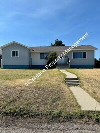 Building Photo - 2 Bedroom House on the Flats with a finish...