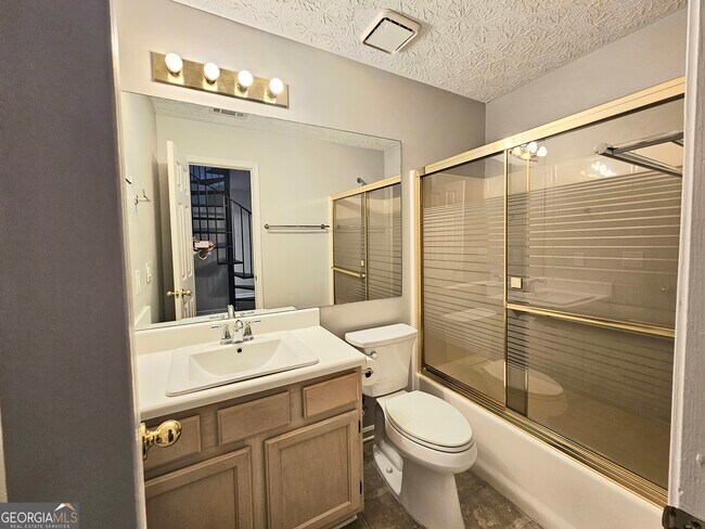 Building Photo - 2734 Highland Ridge NW