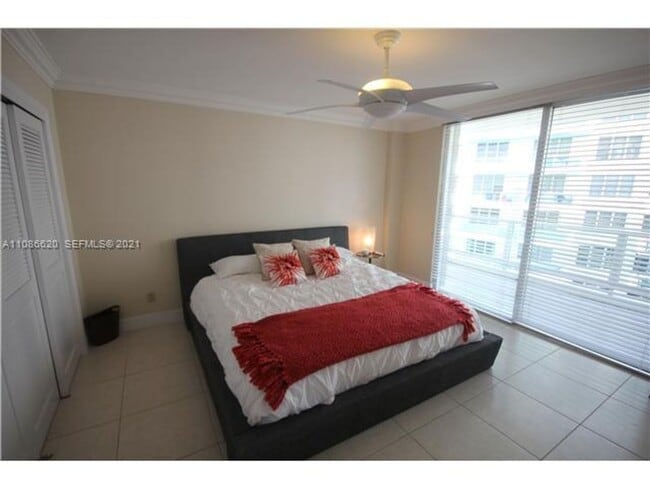 Building Photo - 5151 Collins Ave