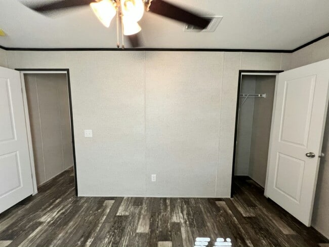 Building Photo - 69 Tower Manor Cir E