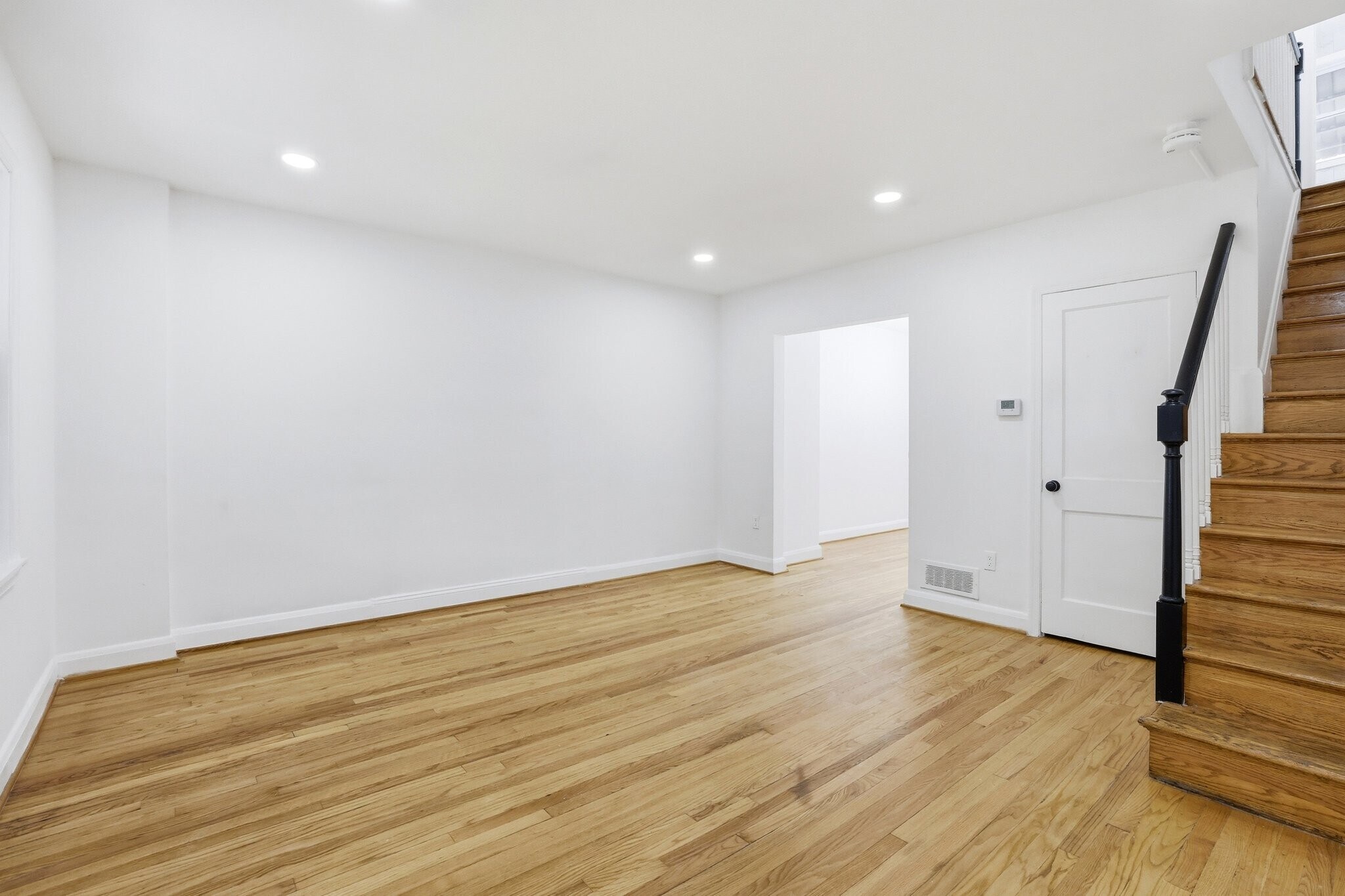 Building Photo - 318 Grovethorn Rd