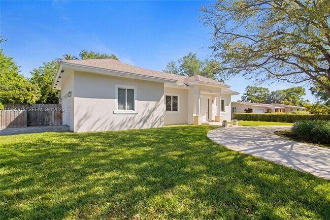 Building Photo - 8365 SW 131st St