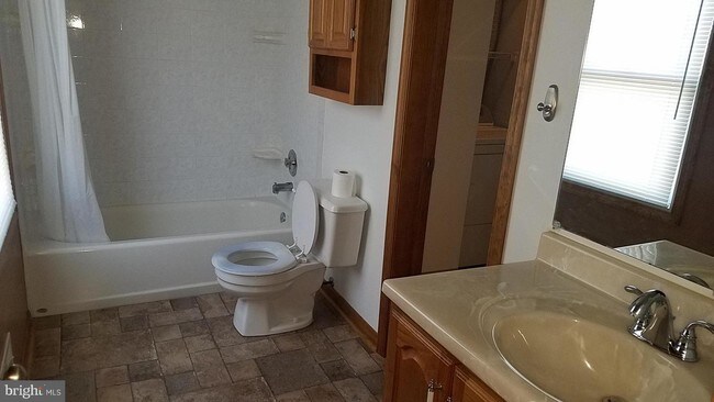 Building Photo - 3886 Scibilia Rd