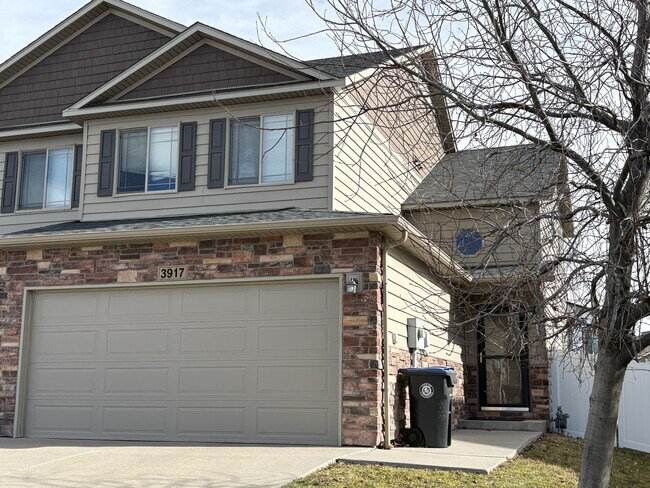 Primary Photo - 3917 Gunsmoke Rd