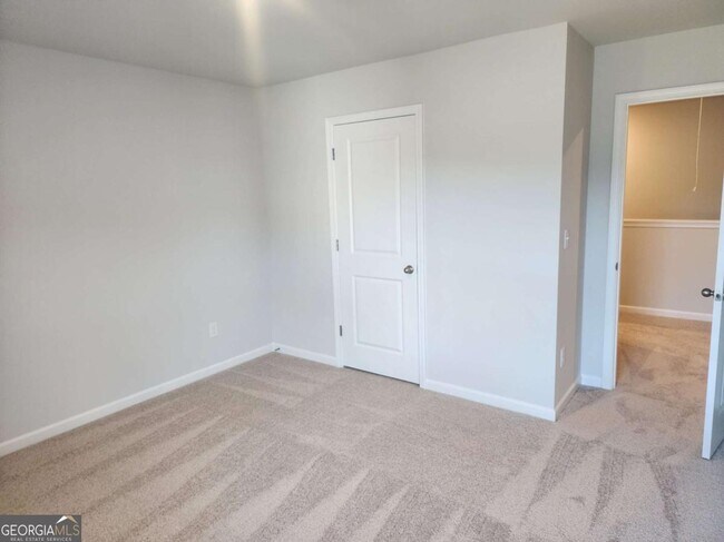 Building Photo - 832 Cygnet Ln