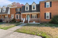 Building Photo - 345 Middle Oaks Dr