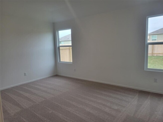 Building Photo - 623 Waterway Ave