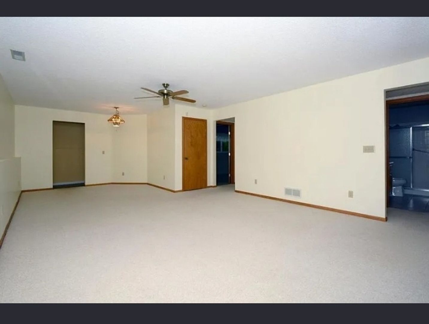 Building Photo - 5740 Willow Trail