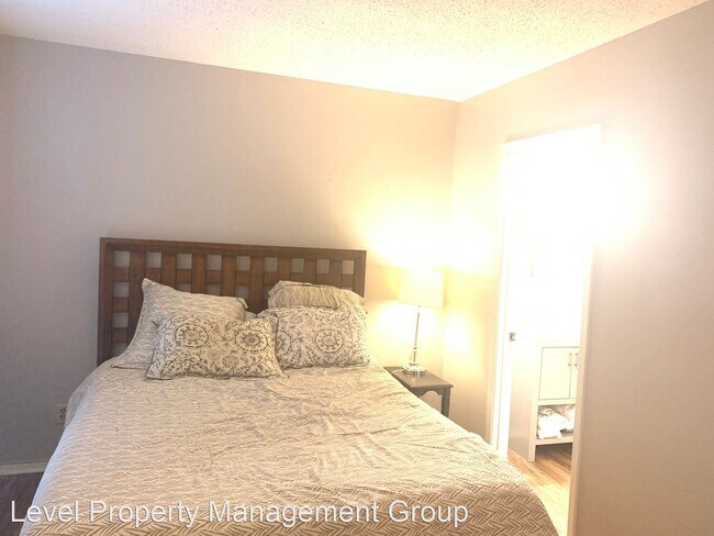 Building Photo - 1 br, 1 bath House - 106 Golf Terrace