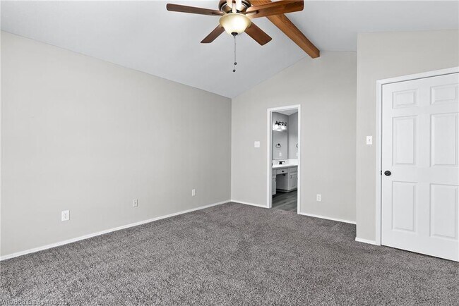 Building Photo - 8808 Skypark Dr