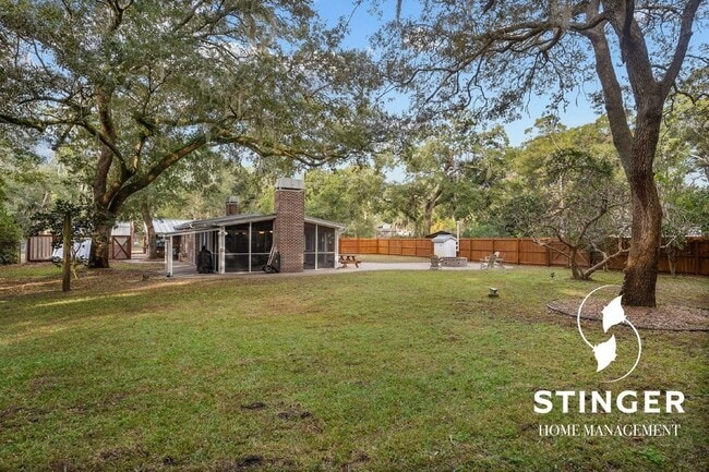 Building Photo - 150 Brickyard Point Rd S