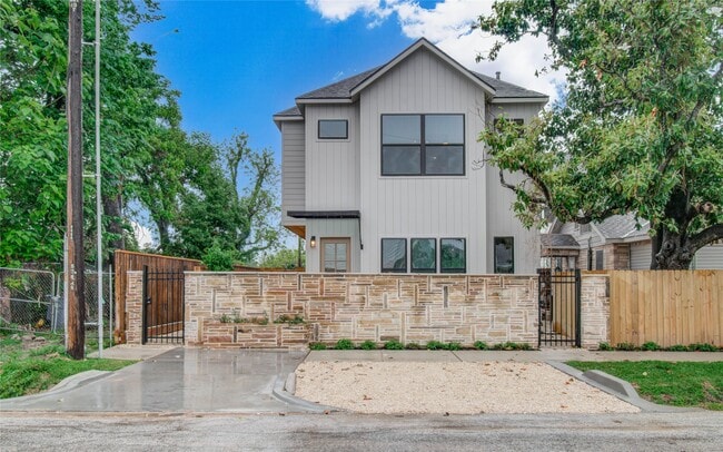 Building Photo - 4603 Edison St