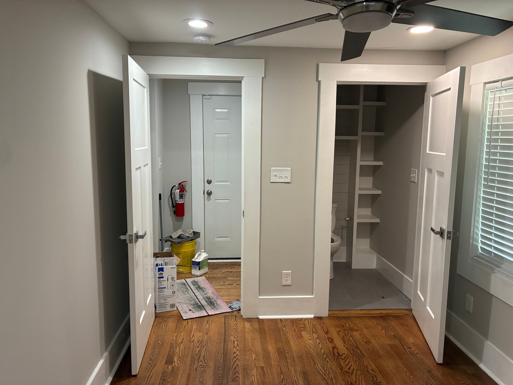 Building Photo - Room in House on Fiske St